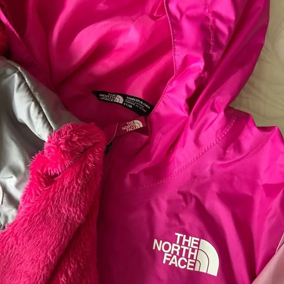 The North Face Pretty Pink Duo! - Picture 3 of 6